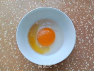 胡萝卜青椒炒蛋的做法步骤：2
