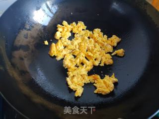 胡萝卜青椒炒蛋的做法步骤：3