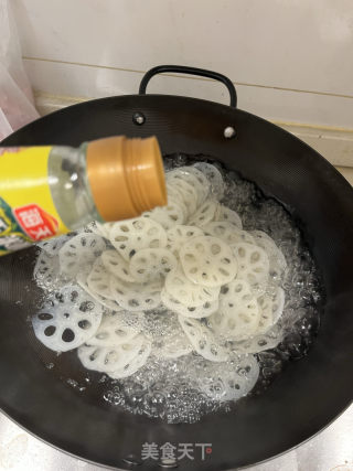 麻辣藕片的做法步骤：4