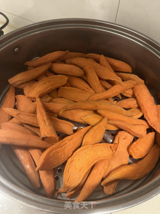 三蒸三晒蜜薯干的做法步骤：7