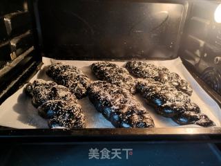竹炭粉面包的做法步骤：14