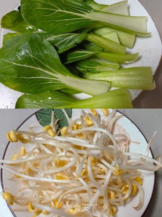 油泼面的做法步骤：1