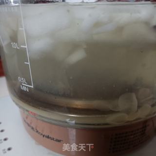 雪莲子彩虹梨汤的做法步骤：8