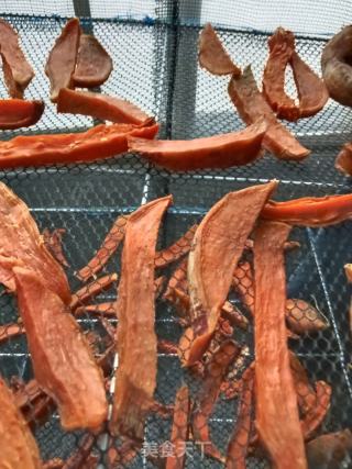 三蒸三晒红薯干的做法步骤：7