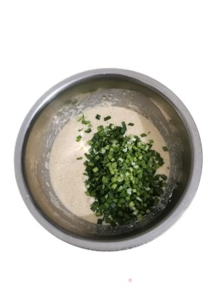 韭菜鸡蛋饼的做法步骤：3