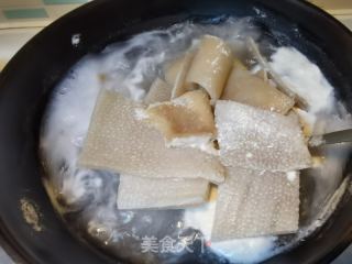 肉皮冻的做法步骤：4