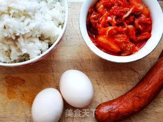 辣白菜炒饭的做法步骤：2