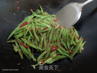 辣炒四季豆的做法步骤：4