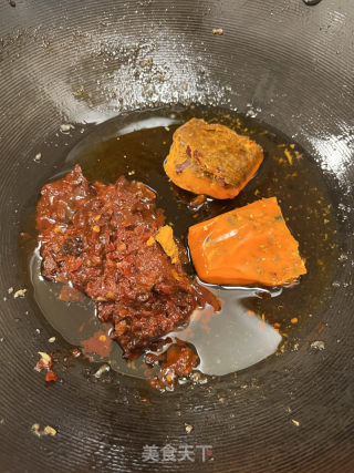 豆干肉末米线酱的做法步骤：5