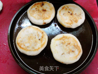 笋干腊肉白玉米面饼的做法步骤：13