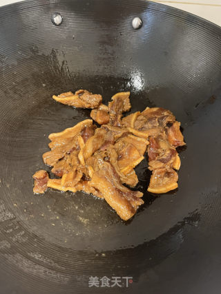 茶树菇炒肉的做法步骤：5