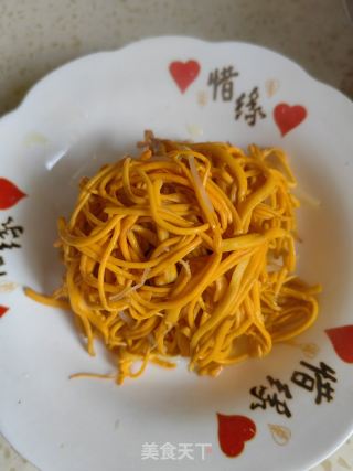 小米辣拌虫草花的做法步骤：5