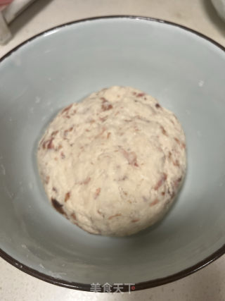 玫瑰花酱玫瑰馒头的做法步骤：2