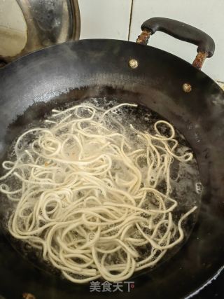 肉片豆芽面的做法步骤：4