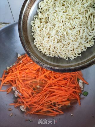 豆芽炒面的做法步骤：7