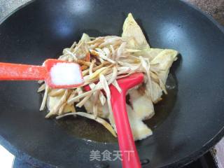 黄花菜小素鸡烧蛋饺的做法步骤：7