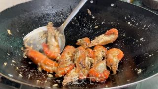 蒜蓉黄油虾的做法步骤：9