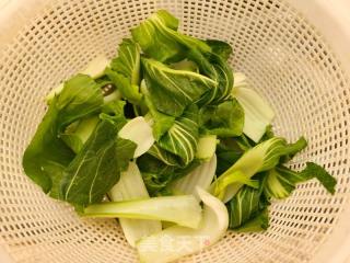 青菜炒虾仁的做法步骤：5