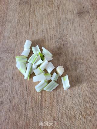 青菜炒虾仁的做法步骤：6