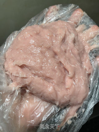 鱿鱼饼的做法步骤：1