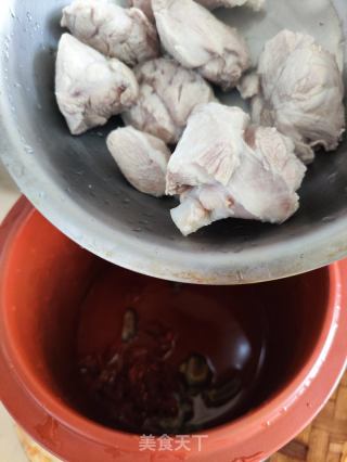 枸杞三七炖腱子肉的做法步骤：6