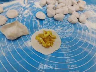 酸菜鸡蛋馅水饺的做法步骤：4