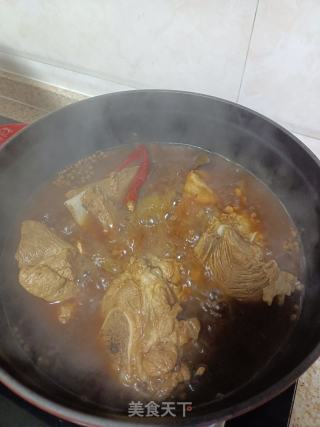 酱大骨的做法步骤：4