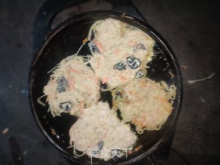 土豆粉条饼的做法步骤：5