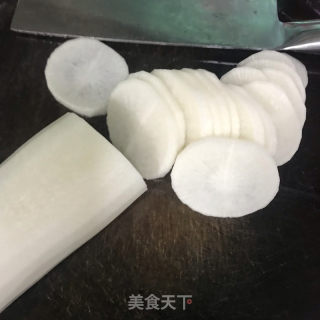 牛腱子白萝卜汤的做法步骤：5