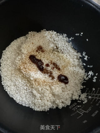腊味焖饭的做法步骤：2