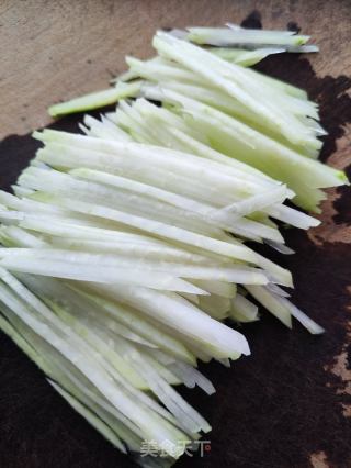 醋香芥兰头的做法步骤：2