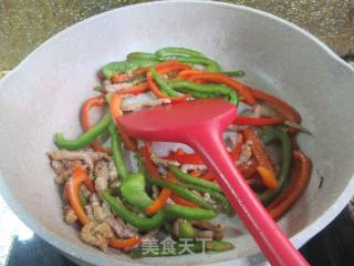 瘦肉双椒炒荞麦面的做法步骤：10