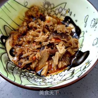 秃黄油拌火龙果面的做法步骤：3