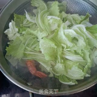 白菜叶炒黑虎虾的做法步骤：10