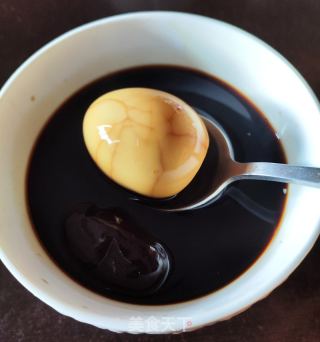 艾叶红枣蛋的做法步骤：9
