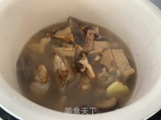 墨鱼炖排骨的做法步骤：11