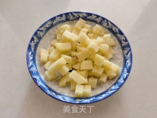 饭菜一锅出—鸡腿土豆焖饭的做法步骤：6