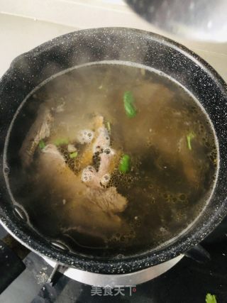 牛肉汤的做法步骤：4
