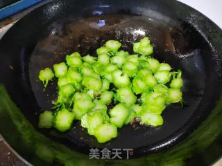 芥菜梗荸荠炒肉片的做法步骤：7