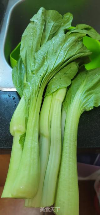 炒迟菜心的做法步骤：1
