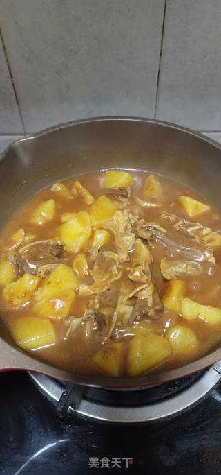 牛白腩烧土豆的做法步骤：12