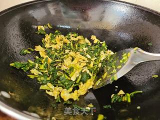 地黄叶炒鸡蛋的做法步骤：4