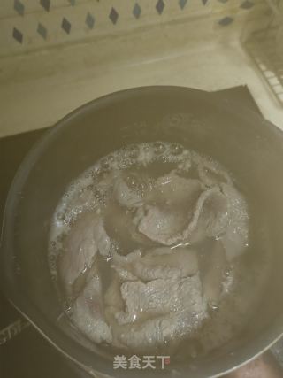 金针菇拌牛肉片的做法步骤：4
