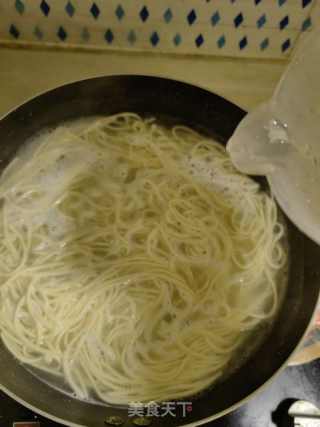 牛肉丝炒面的做法步骤：2