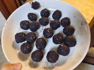 芝麻花生汤圆的做法步骤：3