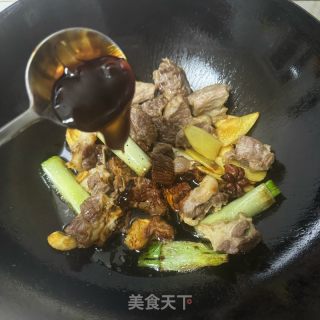 土豆炖牛肉的做法步骤：6