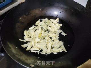 炒饺子的做法步骤：3