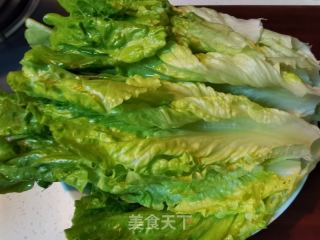 白灼罗马生菜的做法步骤：1