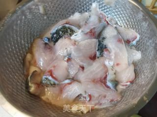 酸菜鱼的做法步骤：4
