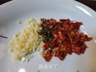 黄瓜拌金针菇的做法步骤：5